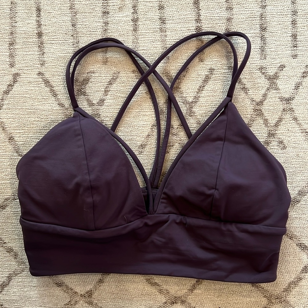 Lululemon sports bra purple size 6